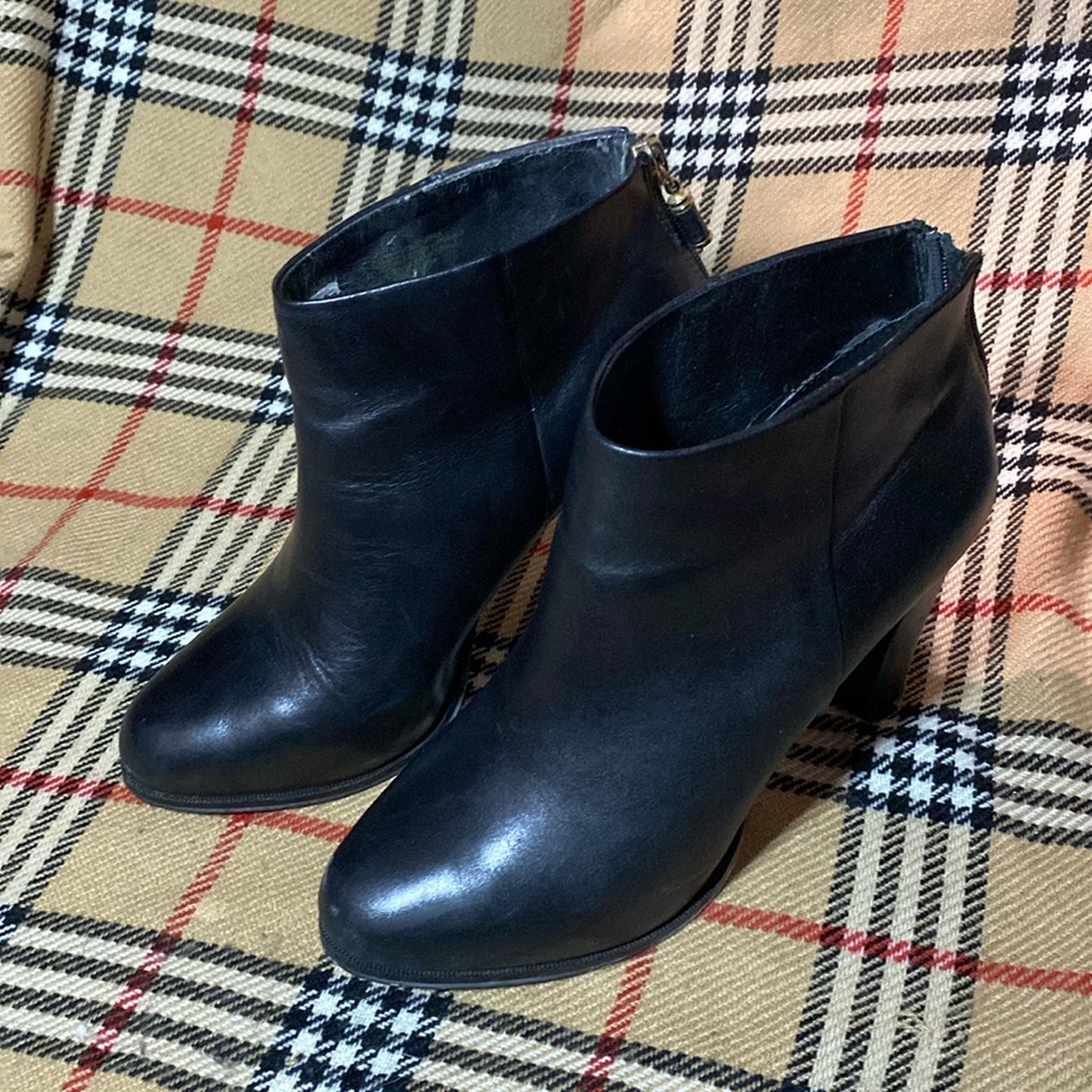 Banana Republic Sassha boot black